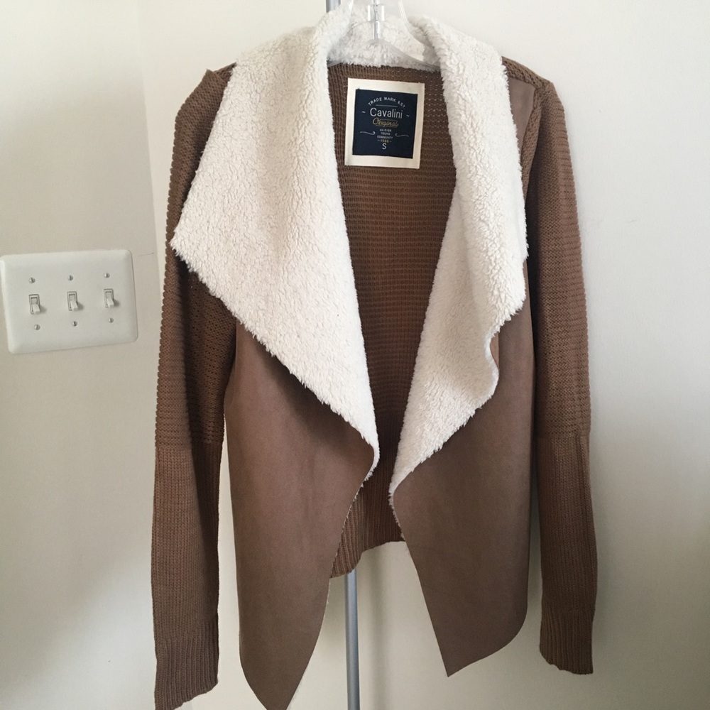 Brown jacket fashionable